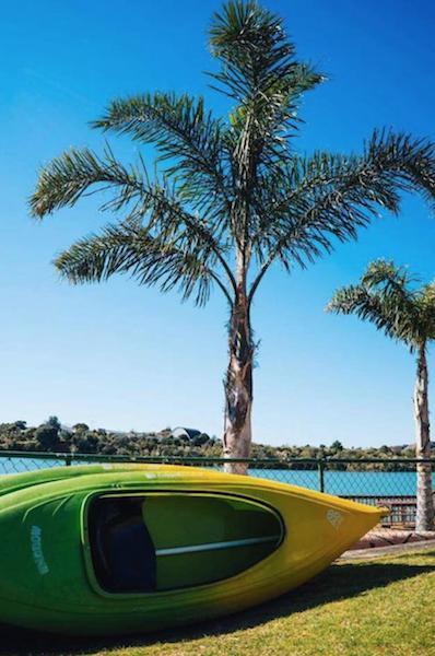 Raglan Palm Beach Motel Exteriör bild