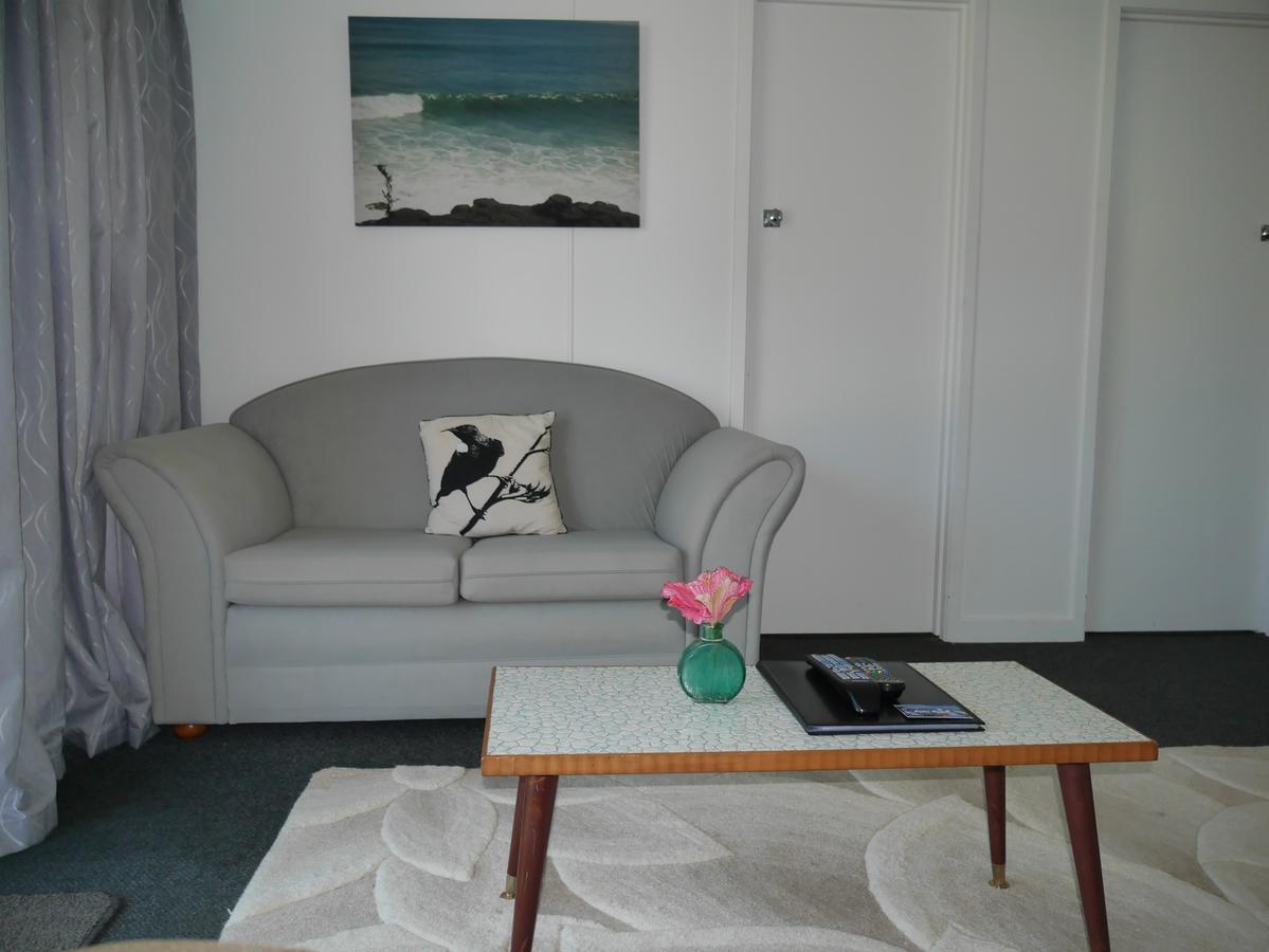 Raglan Palm Beach Motel Exteriör bild