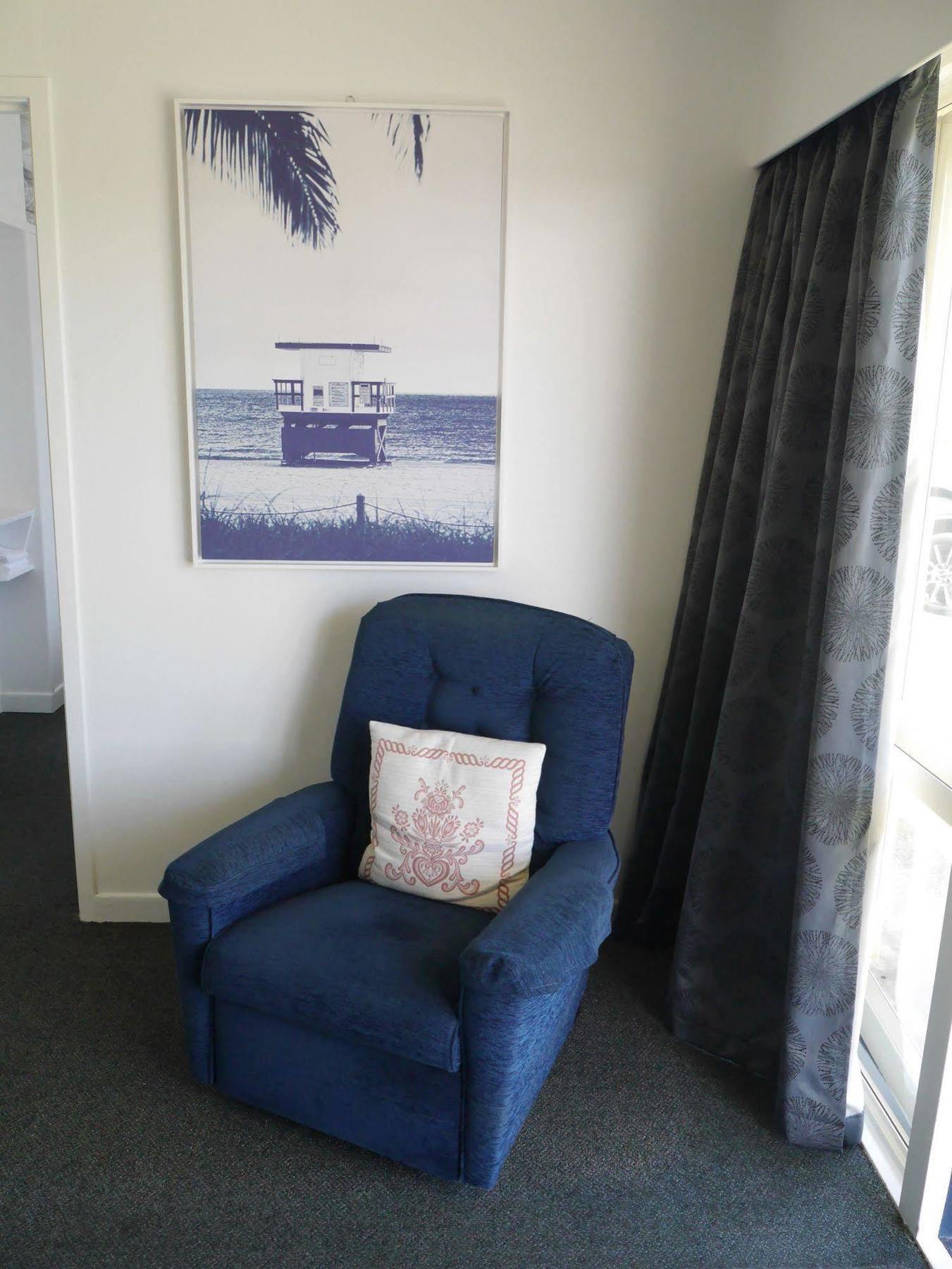 Raglan Palm Beach Motel Exteriör bild